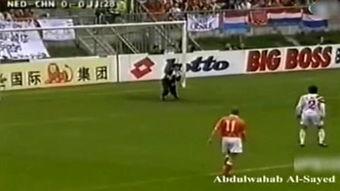 荷兰足球爆料视频大全,揭秘爆料视频大全背后的精彩瞬间  第3张 荷兰足球爆料视频大全,揭秘爆料视频大全背后的精彩瞬间  第3张