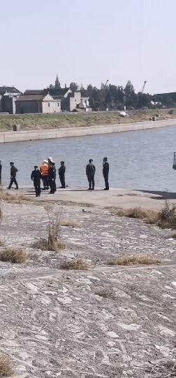 爆料如皋钓鱼场事件视频,揭秘背后惊人真相  第1张 爆料如皋钓鱼场事件视频,揭秘背后惊人真相  第1张