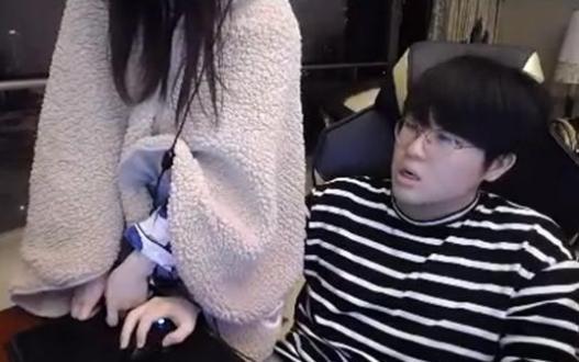 姿态爆料女朋友视频,女友视频中的动人姿态揭秘  第1张 姿态爆料女朋友视频,女友视频中的动人姿态揭秘  第1张